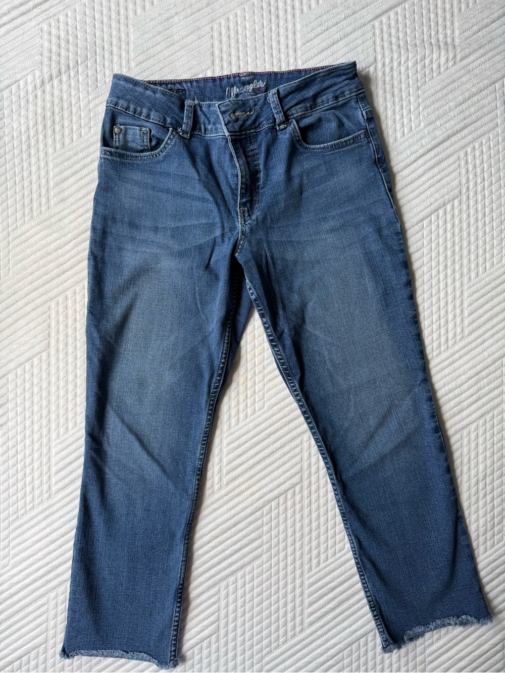 Wrangler Women's Skinny Jeans in Medium Blue Wash